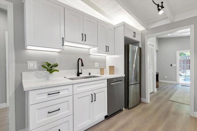 1789 Elsie Avenue, Mountain View CA: https://media.crmls.org/mediaz/8a9ee89d-4273-4292-98f5-3e2f10a2c9da.jpg