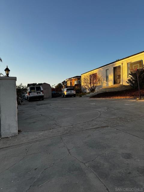 Image 4 of 16 For 317 Foothill Rd