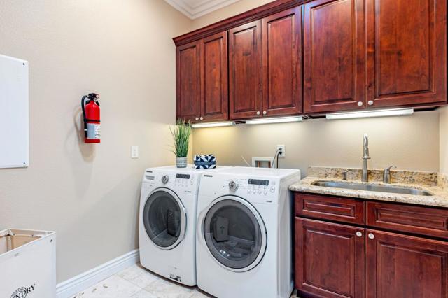 585 Atlanta Avenue, San Jose CA: https://media.crmls.org/mediaz/8a9f329e-972a-4e5d-ad6f-f43075a409f0.jpg