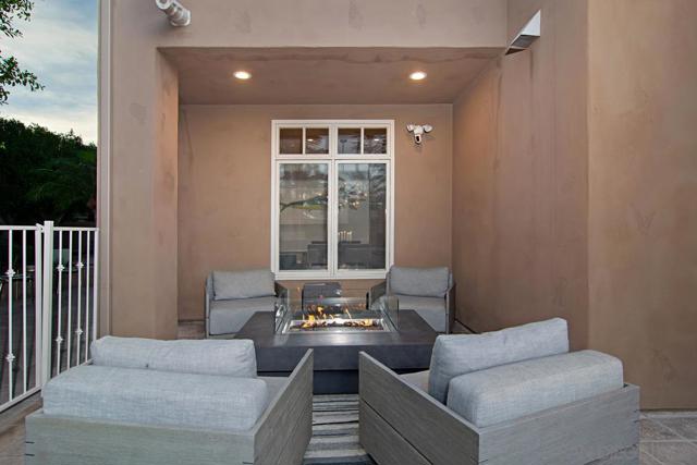 927 Tingley Lane, San Diego CA: https://media.crmls.org/mediaz/8a9fca3b-a057-4ecd-bd99-9ec84dd07706.jpg
