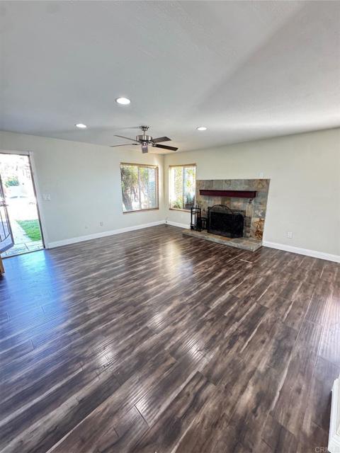 Detail Gallery Image 5 of 29 For 1088 Fuchsia Ln, San Diego,  CA 92154 - 3 Beds | 2 Baths