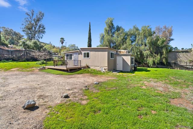 Image 7 of 41 For 11816 Waterhill Rd