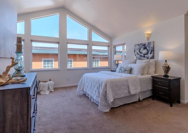 647 Canyon Drive, Pacifica CA: https://media.crmls.org/mediaz/8aa11a9e-2249-483a-9752-6bfef2974bfd.jpg