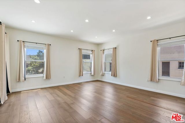 1810 Westmoreland Boulevard, Los Angeles CA: https://media.crmls.org/mediaz/8aa18e4a-8481-4085-9f14-174c81b84932.jpg