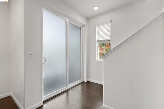 Image 23 of 58 For 16306 Ridgehaven Dr  Unit 104