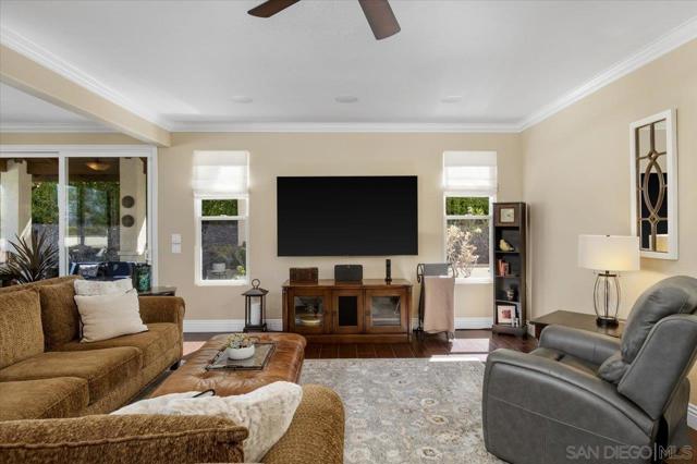 2520 Filmott, Escondido CA: https://media.crmls.org/mediaz/8aa2613e-38ae-43f7-9133-c0ab24ec087b.jpg
