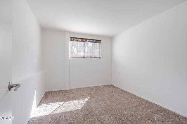 Detail Gallery Image 10 of 40 For 387 389 Highland Dr, Oxnard,  CA 93035 - 4 Beds | 2 Baths