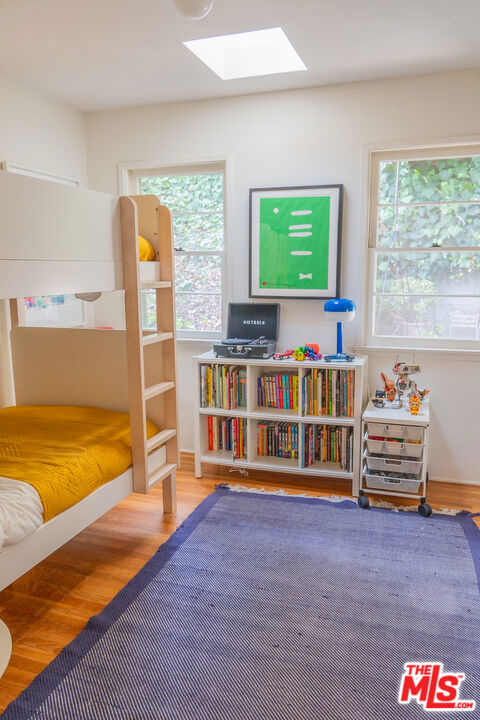 2434 Cazaux Place, Los Angeles CA: https://media.crmls.org/mediaz/8aa2948c-cf1a-411e-9ce4-37b72ea5dff8.jpg