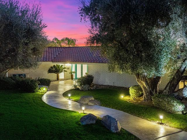 73484 Goldflower Street, Palm Desert CA: https://media.crmls.org/mediaz/8aa2ee79-ffff-4f75-8664-5b3ee4d30a41.jpg