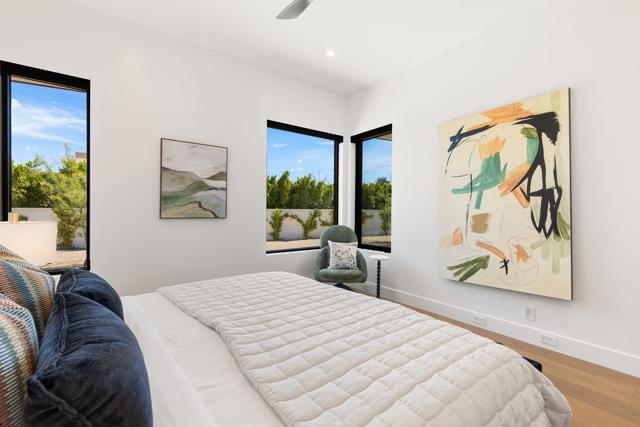 3 Siena Vista Court, Rancho Mirage CA: https://media.crmls.org/mediaz/8aa2f196-ce9d-4d8a-8039-b2006dce95e0.jpg