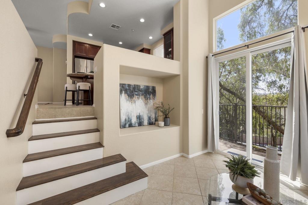 2625 Villas Way - photo 6