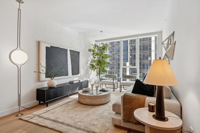 188 W Saint James Street, San Jose CA: https://media.crmls.org/mediaz/8aa39c37-248e-4611-91e3-6ad16c0e3f1a.jpg