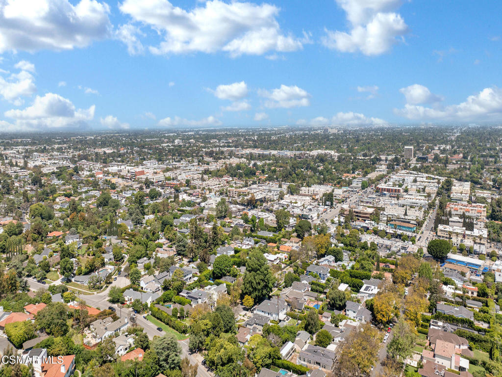13606 Oak Canyon AvenueSherman Oaks img 6