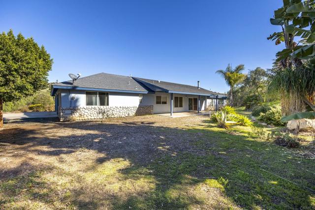 Detail Gallery Image 40 of 52 For 1420 Wilshire Rd, Fallbrook,  CA 92028 - 3 Beds | 2/1 Baths