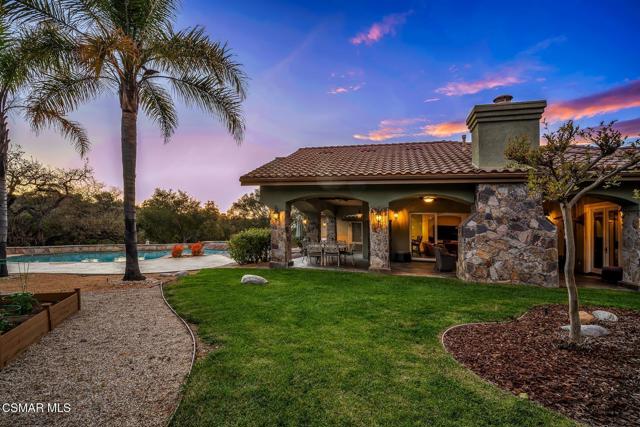 1826 Crystal View Circle, Newbury Park CA: https://media.crmls.org/mediaz/8aa566c2-215c-4628-b6cd-99055e7bd9ab.jpg