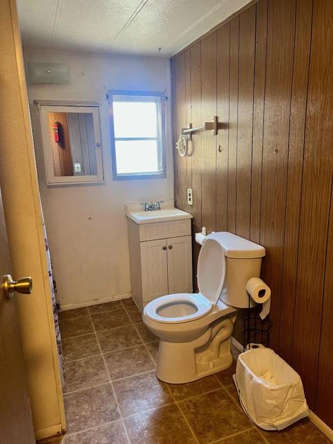 1400 Meredith, Gustine CA: https://media.crmls.org/mediaz/8aa5a855-6926-44f1-b854-f4116b0e3443.jpg