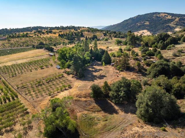 1209 Farmer Road, Julian CA: https://media.crmls.org/mediaz/8aa6e8d4-c6e6-486a-8822-22e1c66f462b.jpg