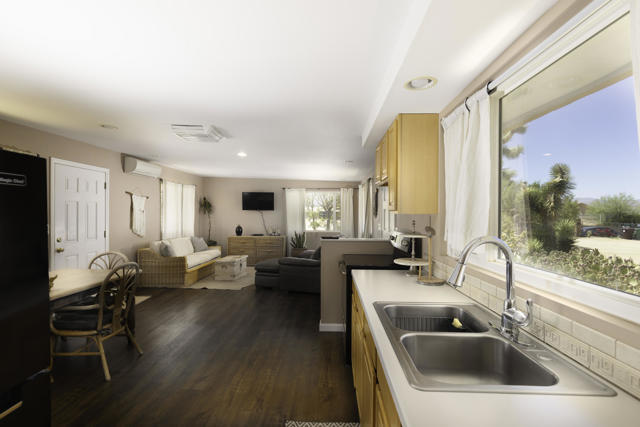 8837 Hardesty Drive Drive, Yucca Valley CA: https://media.crmls.org/mediaz/8aa716d8-6bbd-41aa-b87f-eed3495fb5c0.jpg