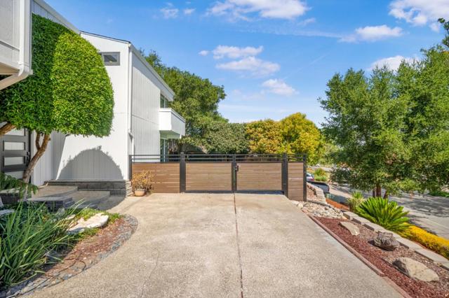 1620 Welburn Avenue, Gilroy CA: https://media.crmls.org/mediaz/8aa7dedd-f615-4f2c-9511-8ae2afd1dca1.jpg