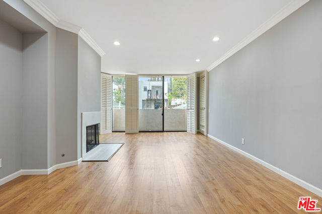 930 N Wetherly Drive, West Hollywood CA: https://media.crmls.org/mediaz/8aaa54ea-7b57-40f3-947a-a528e6e5d9fd.jpg