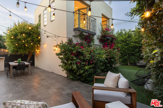 Image 13 of 43 For 3128 Stanford Avenue