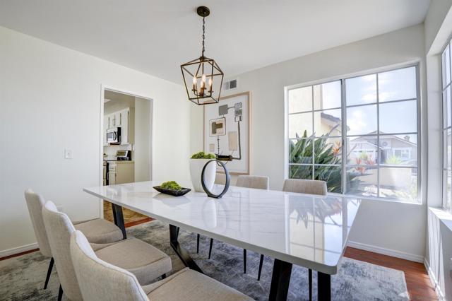 609 Rue Bayonne, Chula Vista CA: https://media.crmls.org/mediaz/8aab13f7-1021-4286-9447-7ddd026222c3.jpg