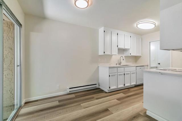 476 N Winchester Boulevard, Santa Clara CA: https://media.crmls.org/mediaz/8aabc1e5-21e0-46b3-9d59-6bdbe1fc4a9d.jpg