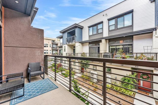 133 Waters Park Circle, San Mateo CA: https://media.crmls.org/mediaz/8aabf192-c239-47a8-a812-3e21341d2cf3.jpg