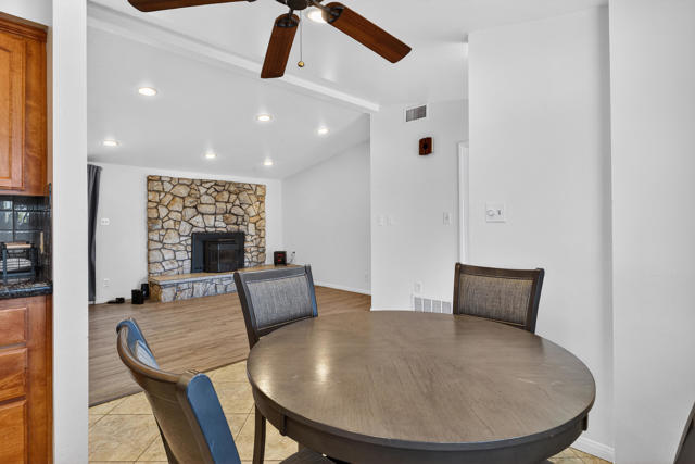 7504 Balsa Avenue, Yucca Valley CA: https://media.crmls.org/mediaz/8aac6c24-43f9-4154-bbbe-f471af960d6a.jpg