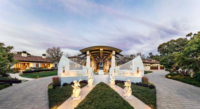 27500 La Vida Real, Los Altos Hills CA: https://media.crmls.org/mediaz/8aac9265-6921-4afe-a285-86cbb9c17699.jpg