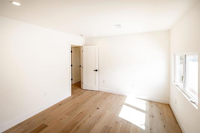 1513 California Street, Oceanside CA: https://media.crmls.org/mediaz/8aacc3a6-d8f2-44d9-8016-88bd108a926f.jpg