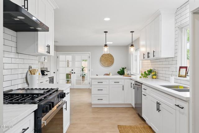 6433 Ralston Street, Ventura CA: https://media.crmls.org/mediaz/8aad04c7-522c-4ec0-80c2-f19be0ee4c4b.jpg