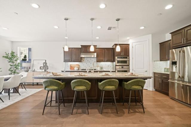 29732 Cantera Drive, Hayward CA: https://media.crmls.org/mediaz/8aae0e7d-2d9e-4b14-a494-c3cd98f99f73.jpg