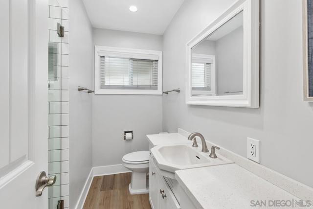850 856 Olive Avenue, Coronado CA: https://media.crmls.org/mediaz/8aae671e-7d7d-4910-8429-7c8f569fb571.jpg
