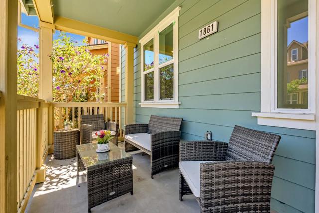 1861 Shasta Lane, Hercules CA: https://media.crmls.org/mediaz/8aaee7c5-847c-4336-a57c-47b5c347e73e.jpg