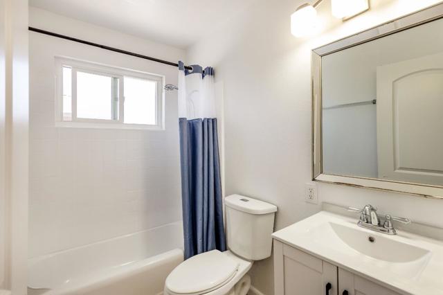 2104 Royal Drive, Santa Clara CA: https://media.crmls.org/mediaz/8aaf20d2-6bbf-4985-aedc-e6b189a7841b.jpg