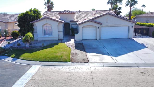 3664 Vista Verde, Palm Springs CA: https://media.crmls.org/mediaz/8aaf6381-8ecb-495e-a7bc-4a65c743c7af.jpg