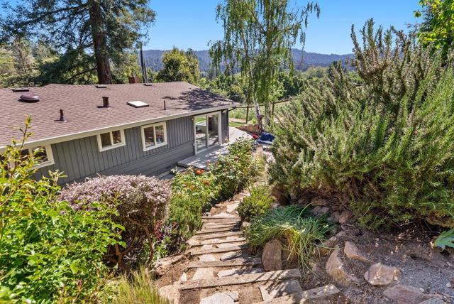 6443 E Zayante Road, Felton CA: https://media.crmls.org/mediaz/8ab0e579-e699-4fdf-9b1c-83bb55f2b334.jpg
