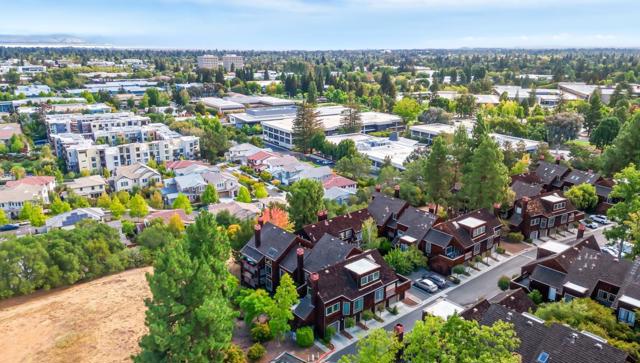 103 Peter Coutts Circle, Stanford CA: https://media.crmls.org/mediaz/8ab0ed92-5d44-4647-a861-92992ee0491b.jpg