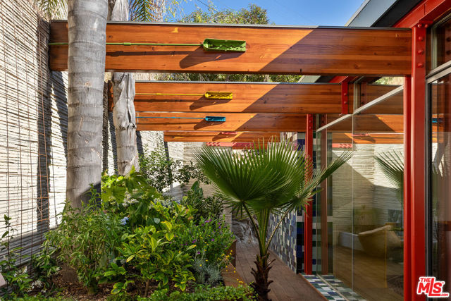 1515 Killarney Avenue, Los Angeles CA: https://media.crmls.org/mediaz/8ab3669e-fccf-4975-b597-2216a1ae6f44.jpg