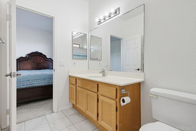 Detail Gallery Image 24 of 37 For 4002 Craven Rd #4,  Oceanside,  CA 92057 - 3 Beds | 2/1 Baths