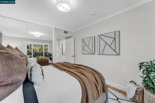 1200 Leisure Ln, Walnut Creek CA: https://media.crmls.org/mediaz/8ab428c5-089b-45b4-9dce-0f3cc806e860.jpg