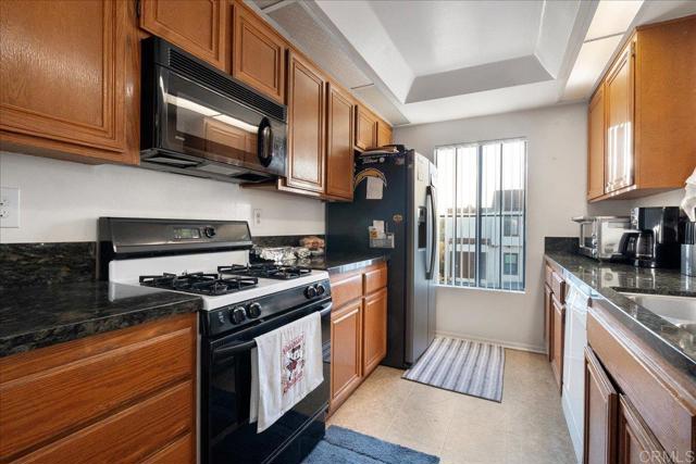 Detail Gallery Image 3 of 19 For 6956 Sandpiper Pl, Carlsbad,  CA 92009 - 2 Beds | 2 Baths