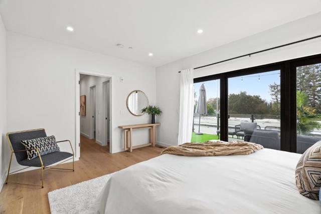 916 Woodside Road, Redwood City CA: https://media.crmls.org/mediaz/8ab80323-92eb-453e-9ad2-b9b7f74fbd9c.jpg