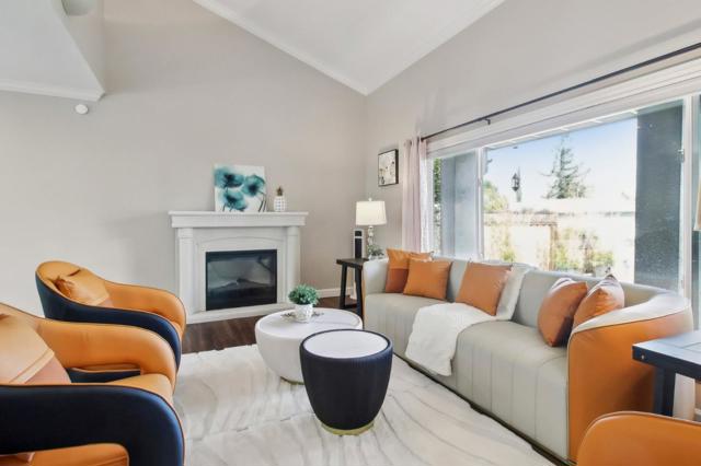 Image 11 of 69 For 10703 Pebble Place