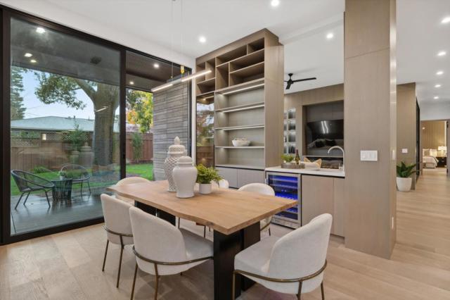 399 Camino Al Lago, Menlo Park CA: https://media.crmls.org/mediaz/8ab924f9-ae20-42bf-9ff8-0ec35ff58d2d.jpg