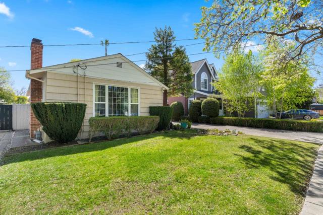 1116 17th Avenue, Redwood City CA: https://media.crmls.org/mediaz/8ab97105-9f5d-4079-aa43-8e983a4ac038.jpg