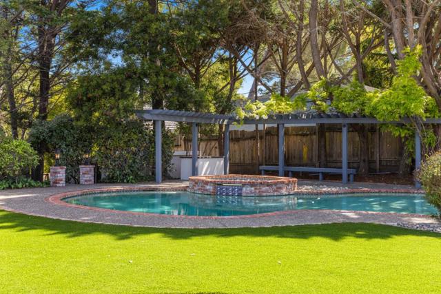 1575 Kingswood Drive, Hillsborough CA: https://media.crmls.org/mediaz/8aba3175-cd85-425a-bd31-2e483799c1a3.jpg