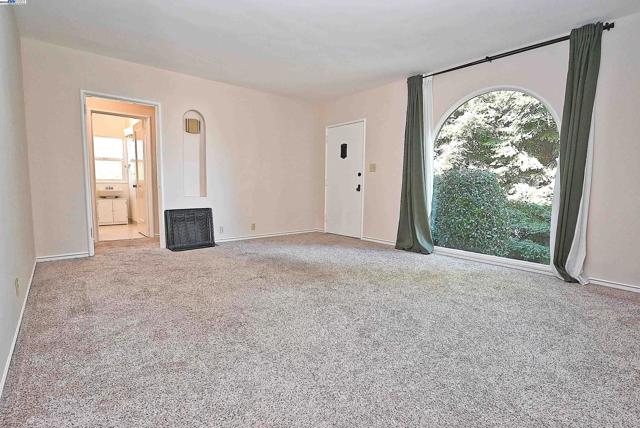 Image 8 of 51 For 181 Lewelling Blvd