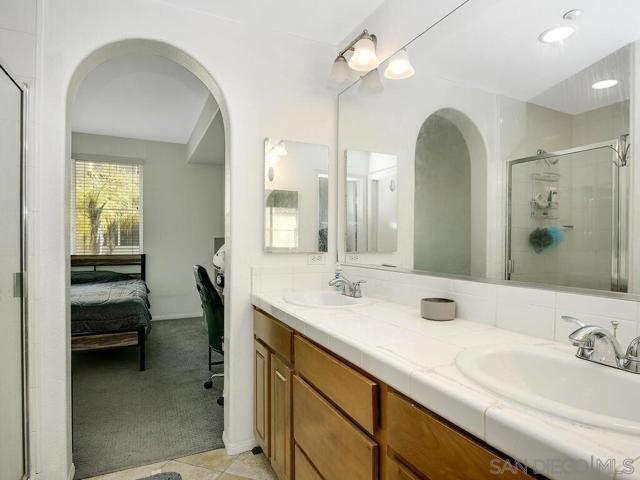 7725 El Cajon Blvd, La Mesa CA: https://media.crmls.org/mediaz/8abdd6ad-2306-4206-8e7f-ea4a586dc504.jpg